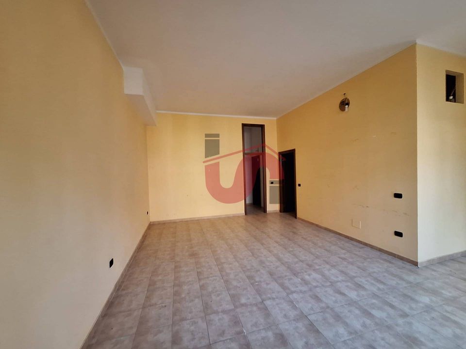 Erhvervsejendom i Benevento, Benevento - foto 3