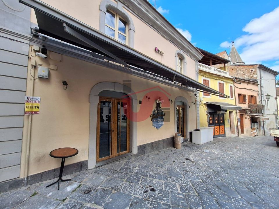 Erhvervsejendom i Benevento, Benevento - foto 2