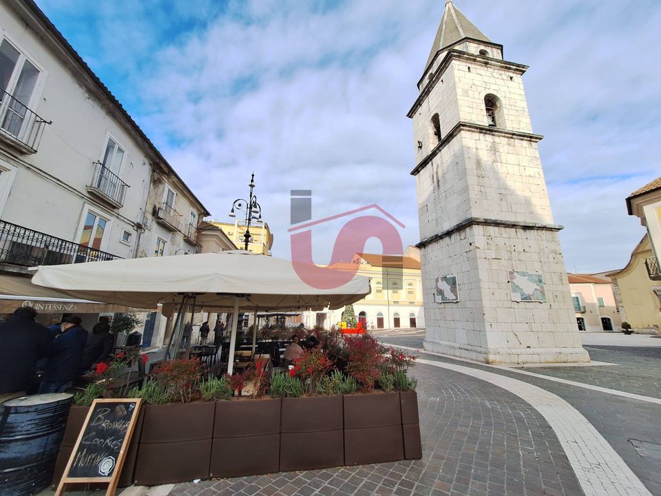 Erhvervsejendom i Benevento, Benevento - foto 2
