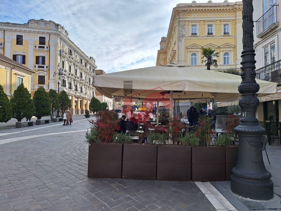 Erhvervsejendom i Benevento, Benevento - foto 5