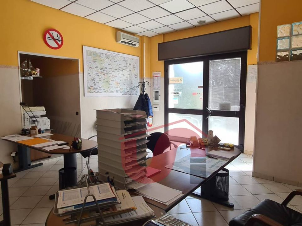Erhvervsejendom i Benevento, Benevento - foto 4