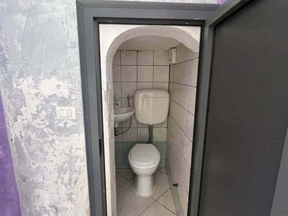 Erhvervsejendom i Fondi, Latina - foto 5