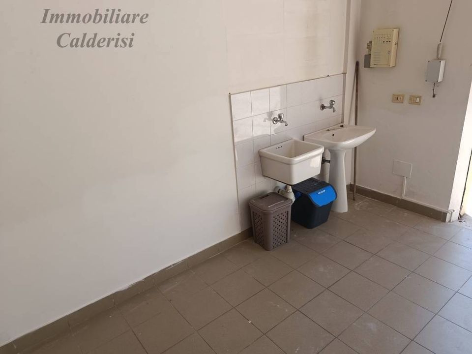 Parkeerruimte in San Benedetto Del Tronto, Ascoli Piceno - foto 5
