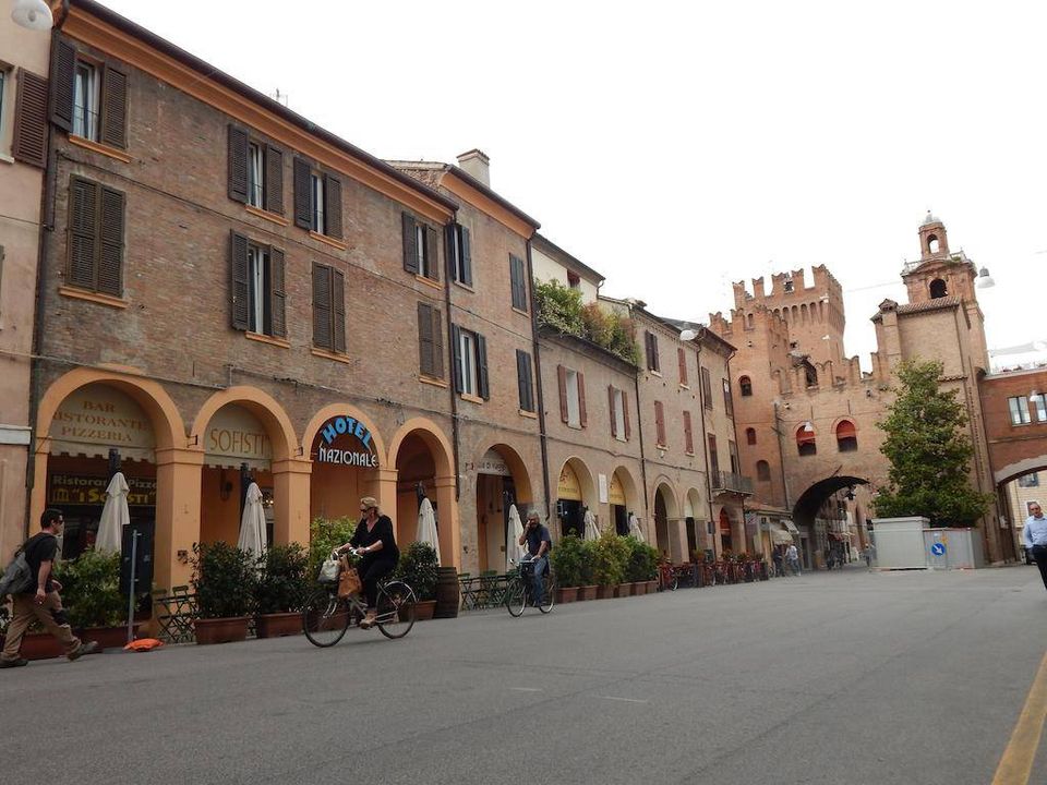 Erhvervsejendom i Ferrara, Ferrara - foto 1