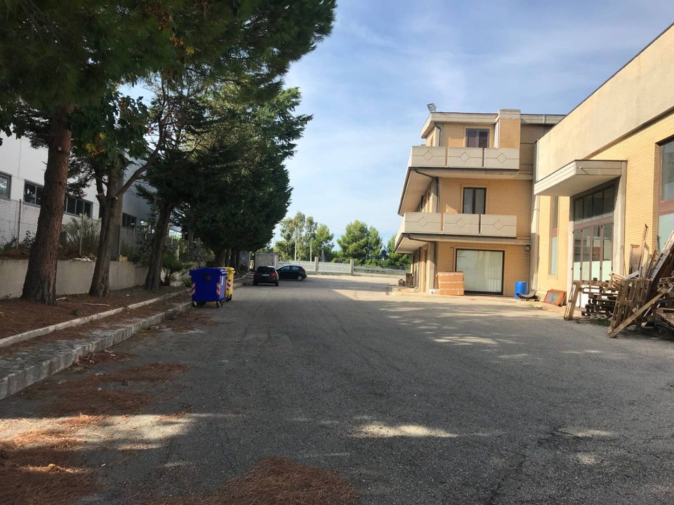 Erhvervsejendom i Vasto, Chieti - foto 5