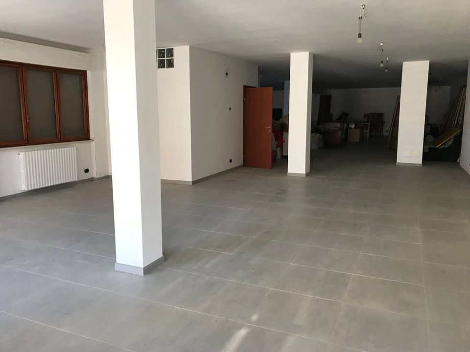 Erhvervsejendom i Vasto, Chieti - foto 4