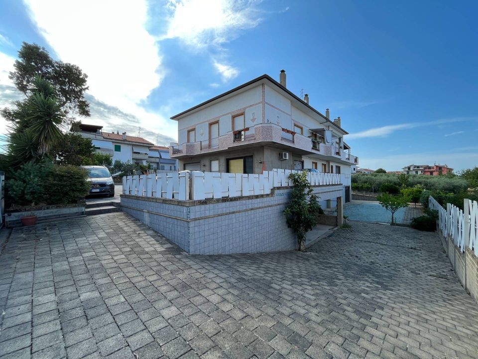 Erhvervsejendom i Vasto, Chieti - foto 1