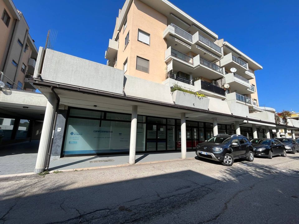 Erhvervsejendom i Vasto, Chieti - foto 1
