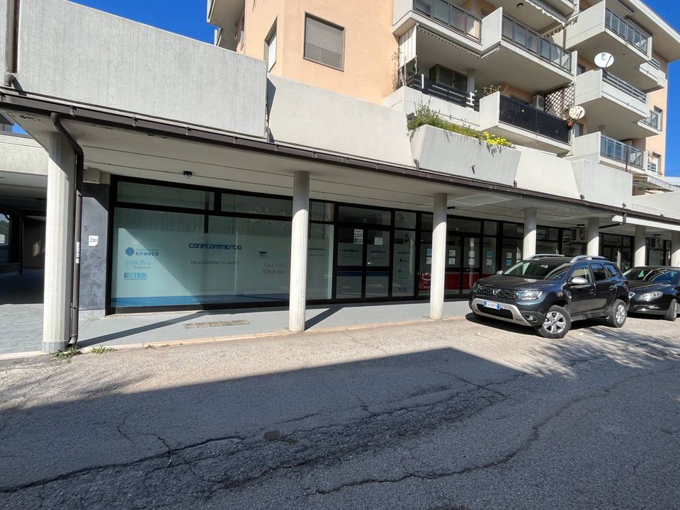 Erhvervsejendom i Vasto, Chieti - foto 3