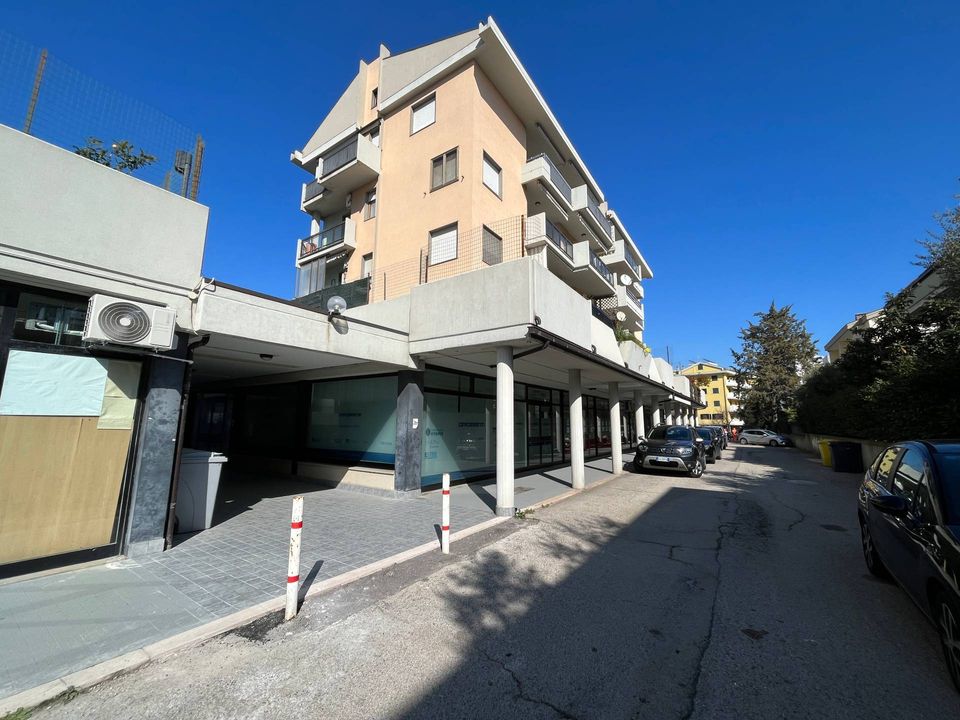Erhvervsejendom i Vasto, Chieti - foto 4