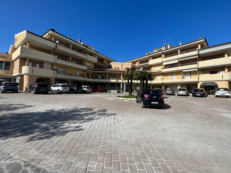 Erhvervsejendom i Vasto, Chieti - foto 1