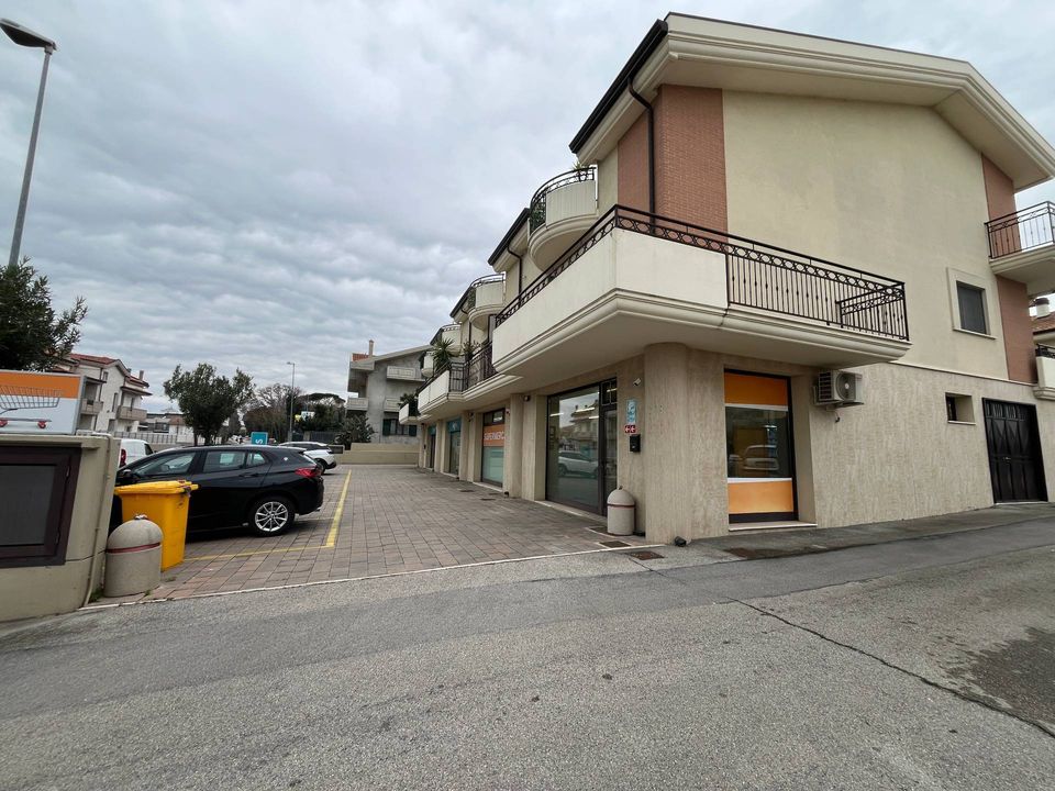 Erhvervsejendom i Vasto, Chieti - foto 2