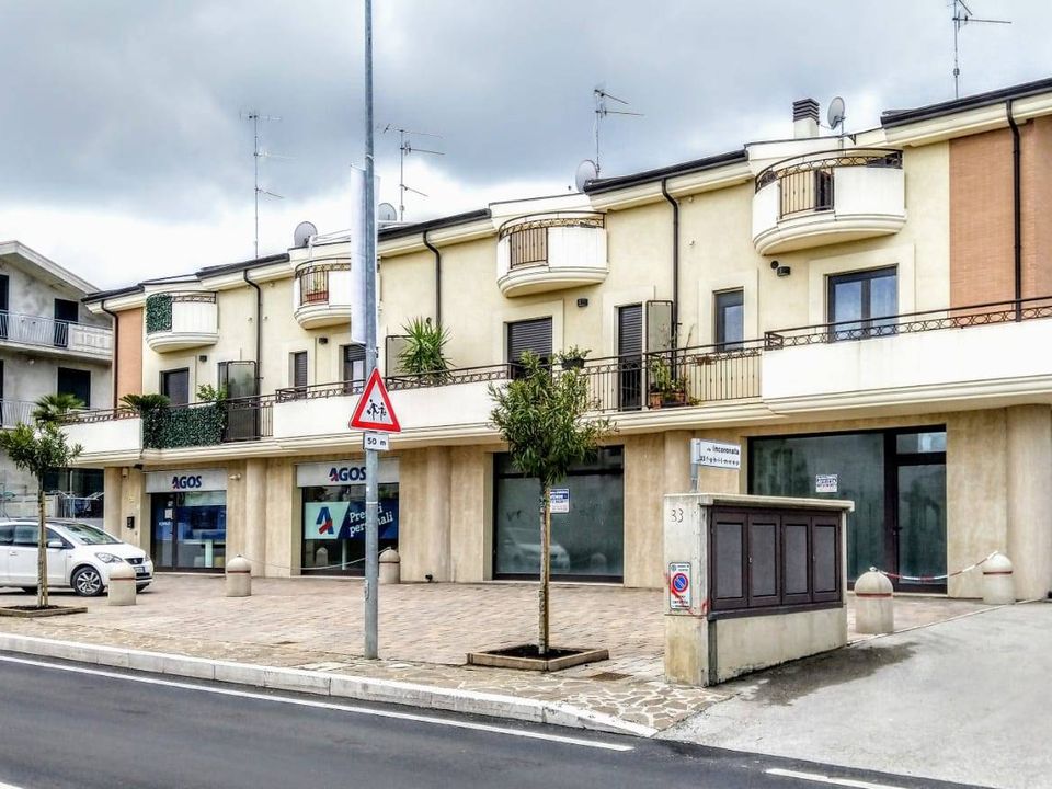 Erhvervsejendom i Vasto, Chieti - foto 1