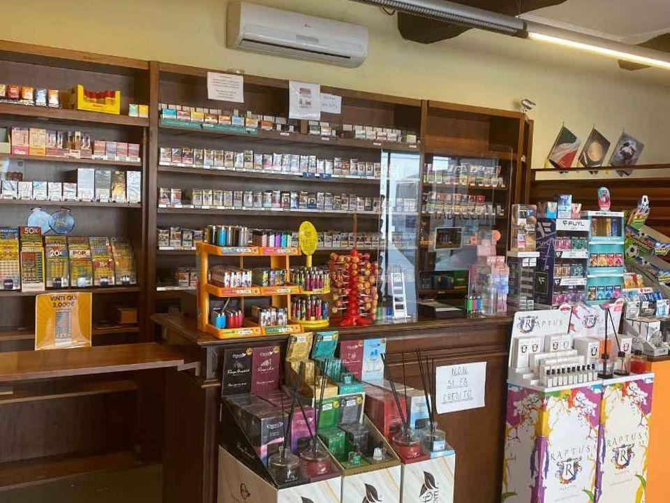 Erhvervsejendom i Legnano, Milan - foto 1