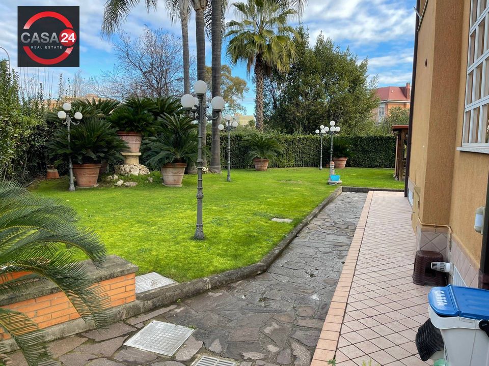 Villa i Latina, Latina - bilde 1