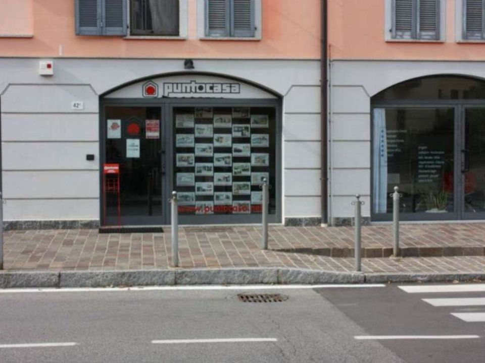 Erhvervsejendom i Imbersago, Lecco - foto 1