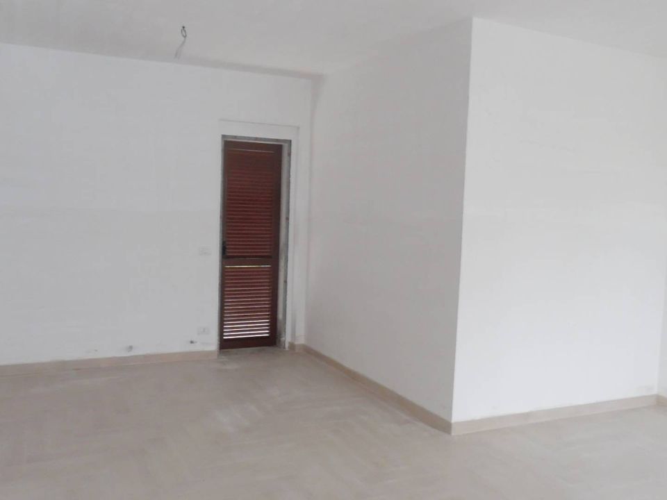 Erhvervsejendom i San Benedetto Del Tronto, Ascoli Piceno - foto 2