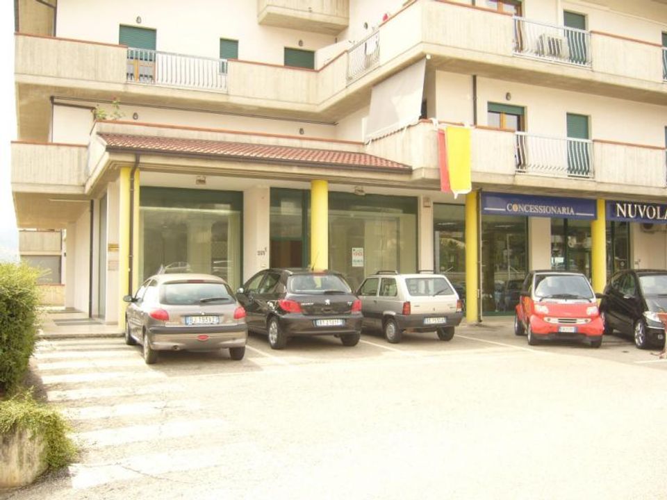 Erhvervsejendom i Bellante, Teramo - foto 2