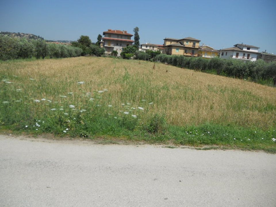 Helårsgrund i Spinetoli, Ascoli Piceno - foto 1