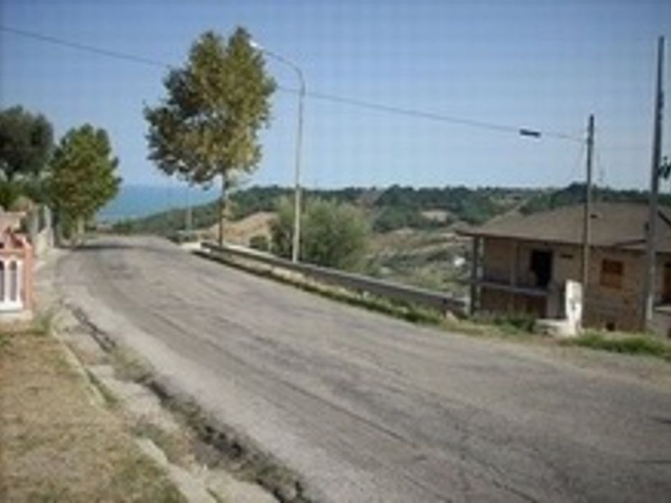 Helårsgrund i Colonnella, Teramo - foto 1
