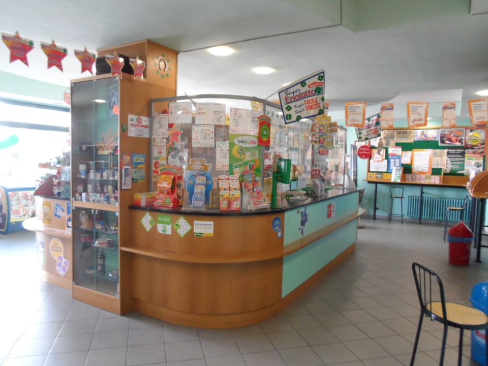 Erhvervsejendom i Martinsicuro, Teramo - foto 1