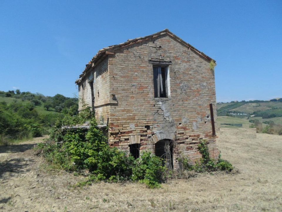 Landejendom i Acquaviva Picena, Ascoli Piceno - foto 1