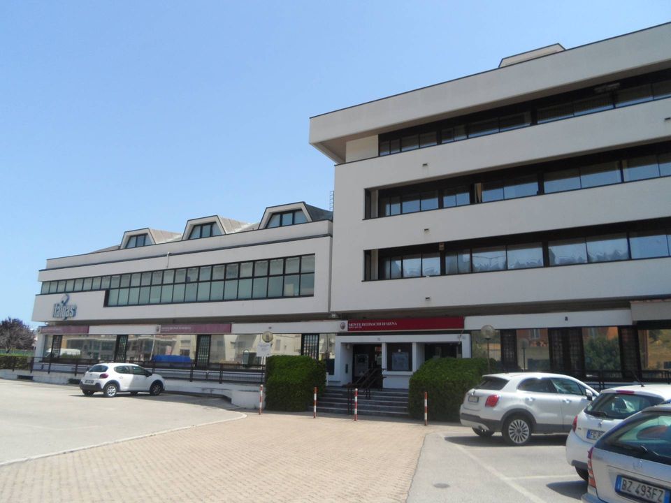 L'establiment comercial a San Benedetto Del Tronto, Ascoli Piceno - foto 3