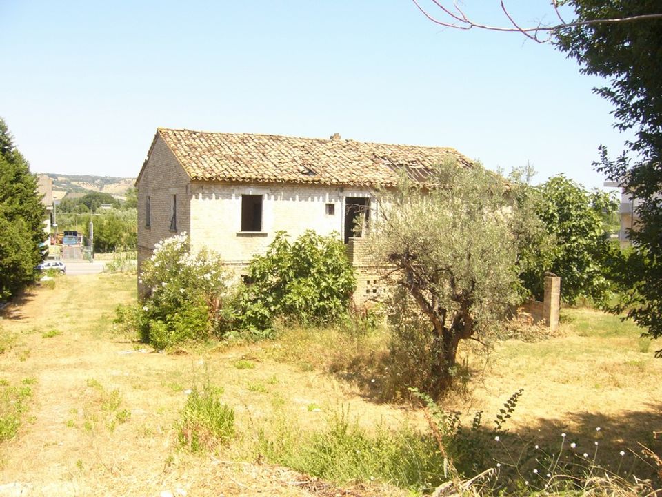 Helårsgrund i Colonnella, Teramo - foto 5