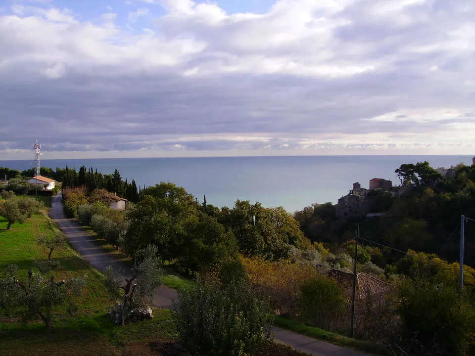 Helårsgrund i Grottammare, Ascoli Piceno - foto 1