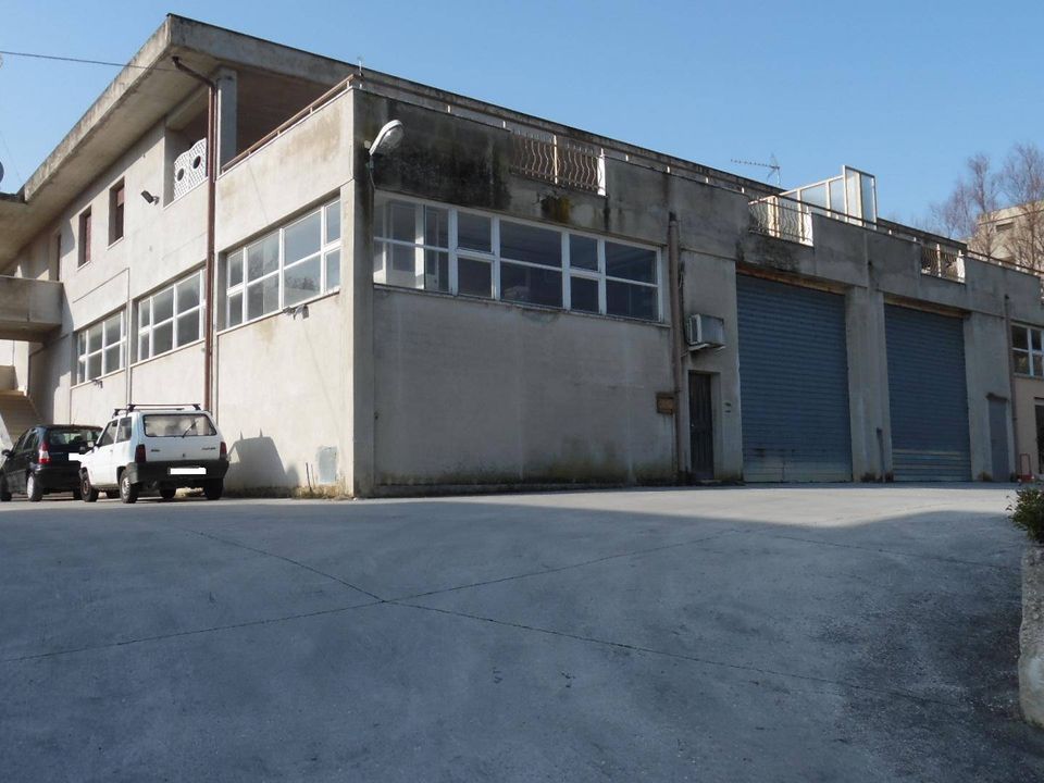 Erhvervsejendom i Acquaviva Picena, Ascoli Piceno - foto 1