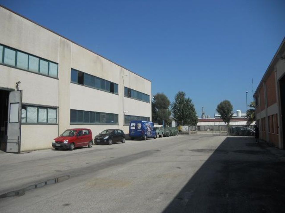 Erhvervsejendom i Martinsicuro, Teramo - foto 2
