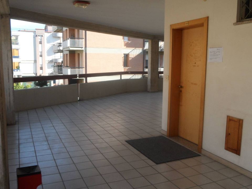 L'establiment comercial a Monteprandone, Ascoli Piceno - foto 2
