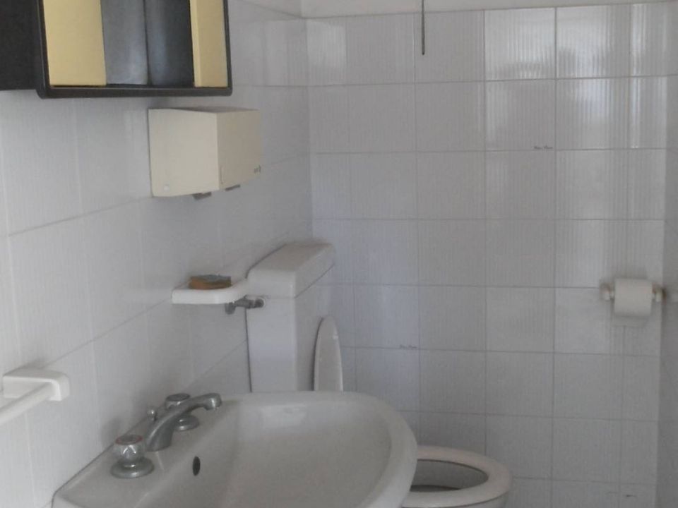 L'establiment comercial a Monteprandone, Ascoli Piceno - foto 3