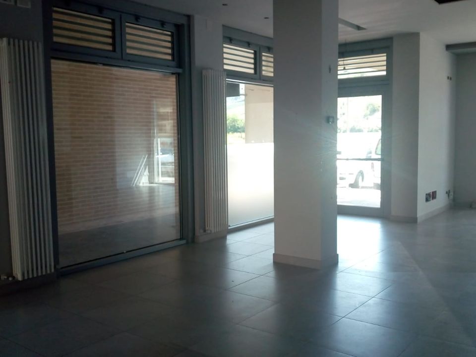 Erhvervsejendom i Ripatransone, Ascoli Piceno - foto 1