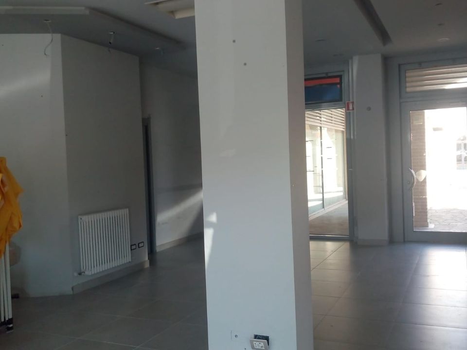 Erhvervsejendom i Ripatransone, Ascoli Piceno - foto 3