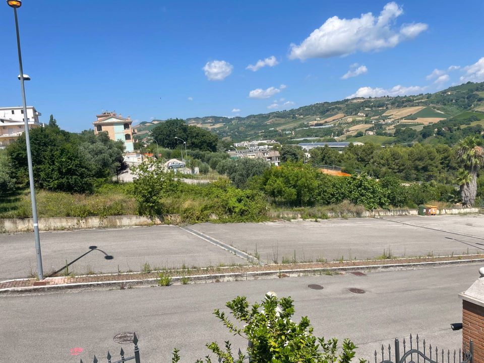 Helårsgrund i San Benedetto Del Tronto, Ascoli Piceno - foto 1
