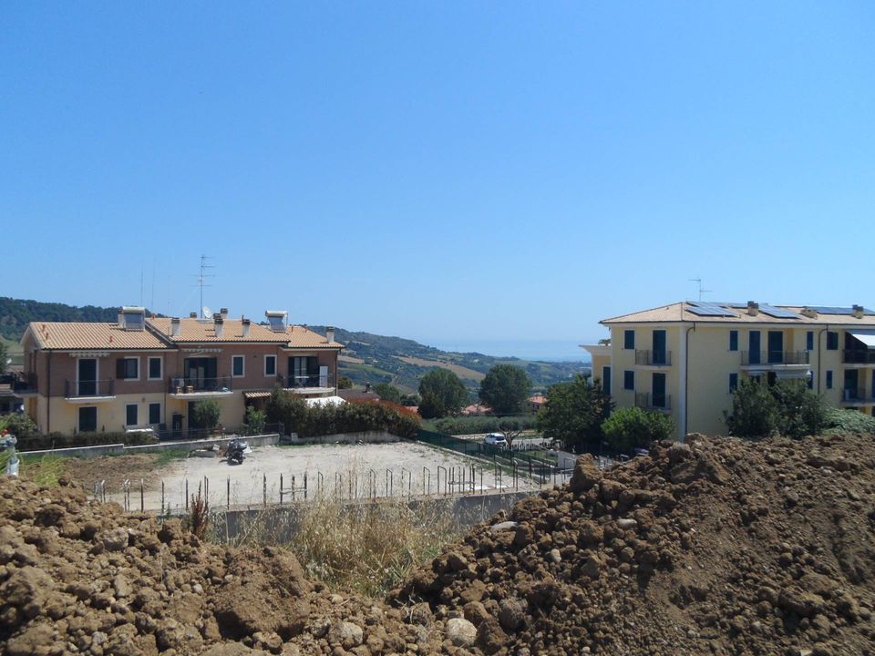 Helårsgrund i Monteprandone, Ascoli Piceno - foto 1