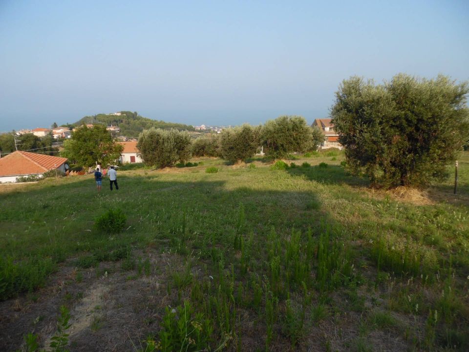 Helårsgrund i Colonnella, Teramo - foto 1