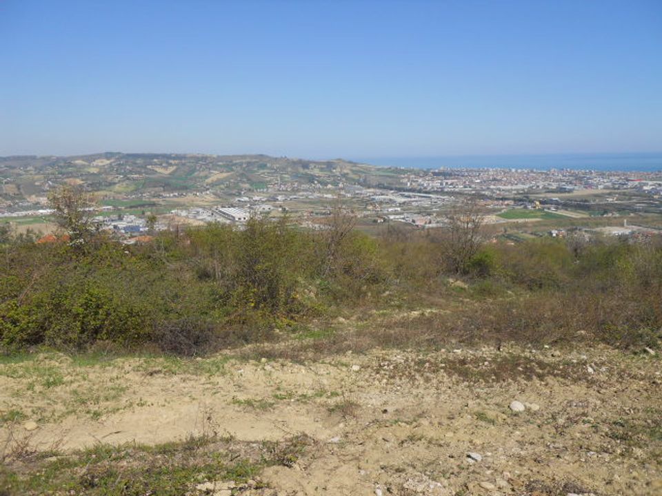 Helårsgrund i Colonnella, Teramo - foto 3