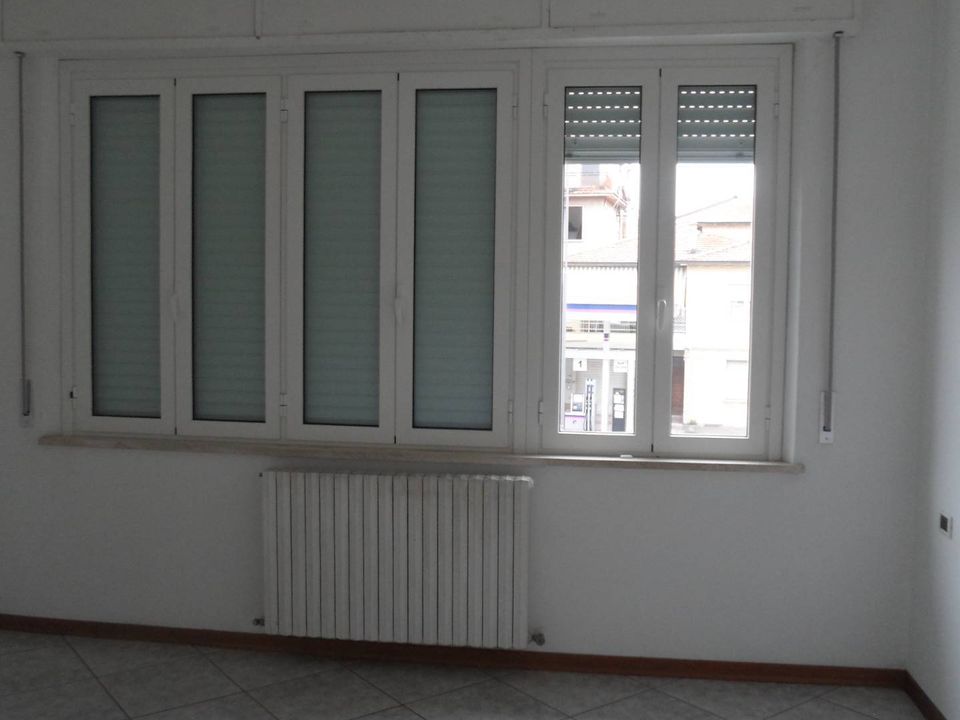 L'establiment comercial a Monteprandone, Ascoli Piceno - foto 1