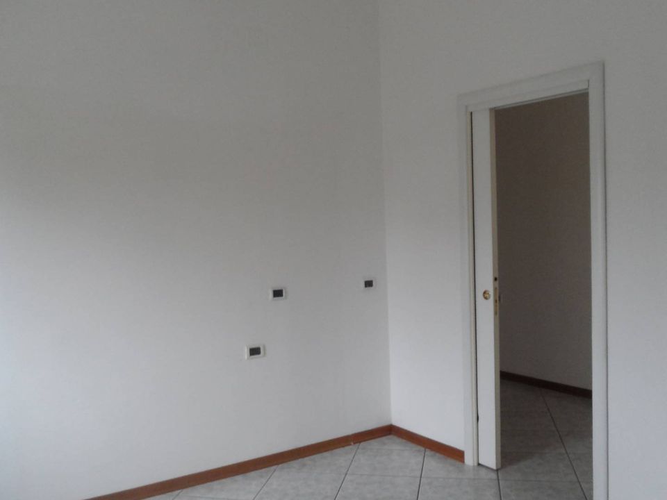 L'establiment comercial a Monteprandone, Ascoli Piceno - foto 2