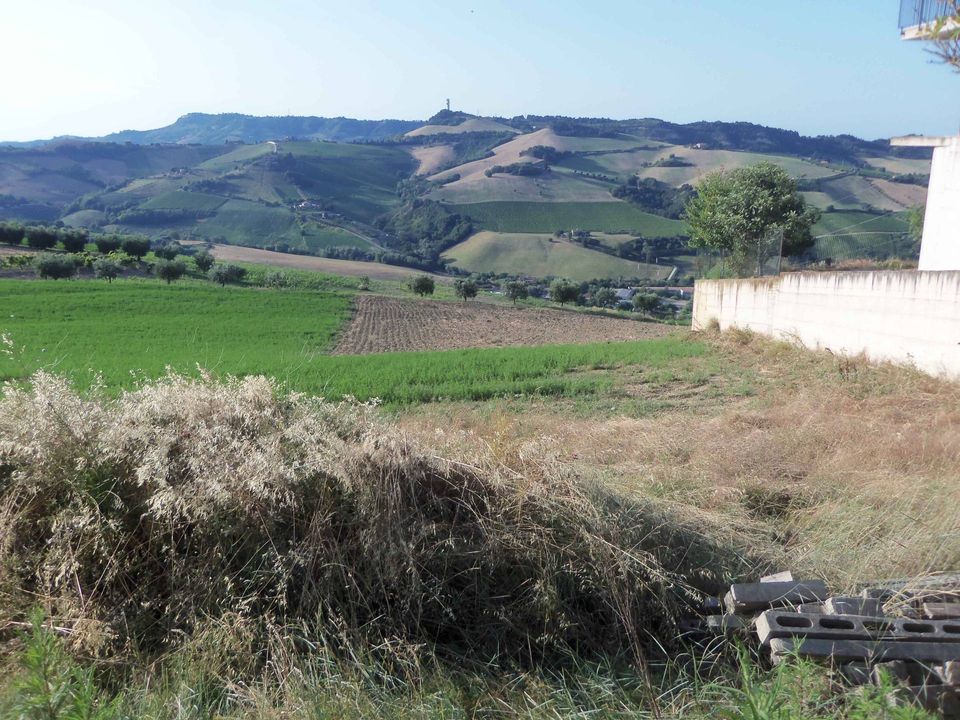 Helårsgrund i Acquaviva Picena, Ascoli Piceno - foto 1