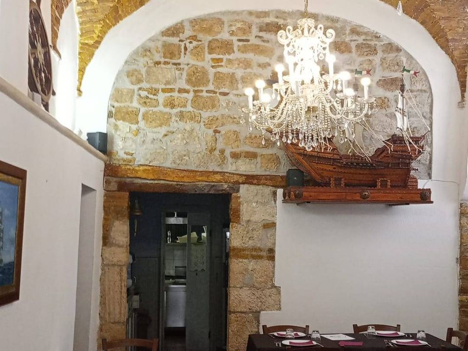 Erhvervsejendom i Ascoli Piceno, Ascoli Piceno - foto 1
