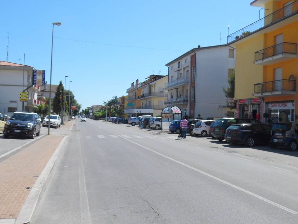Erhvervsejendom i Monteprandone, Ascoli Piceno - foto 1