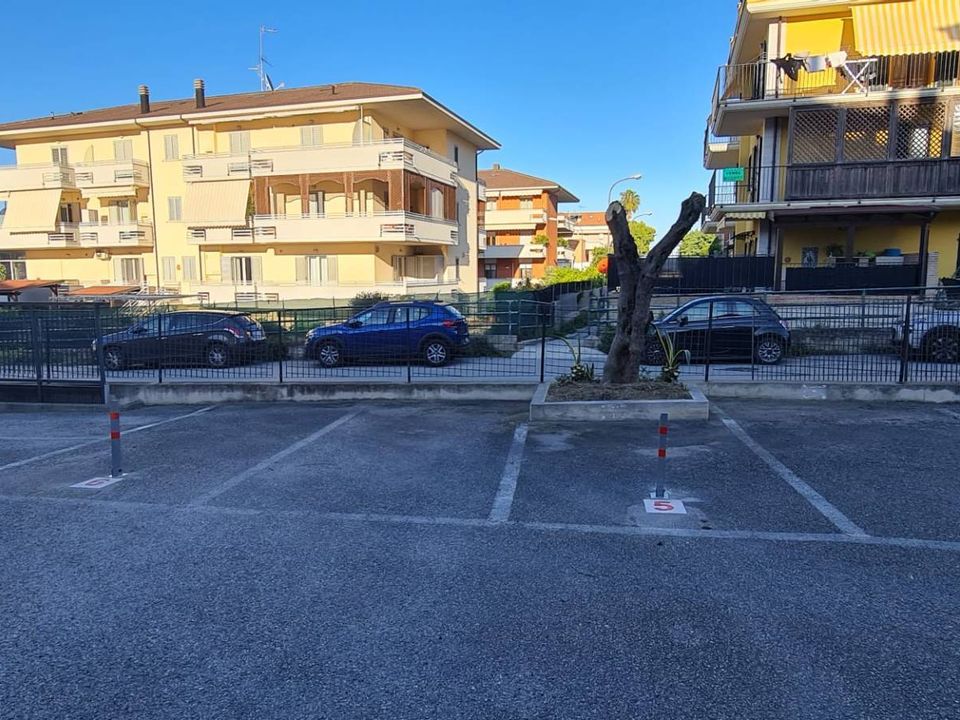 Place de parking - San Benedetto Del Tronto, Ascoli Piceno - photo 3