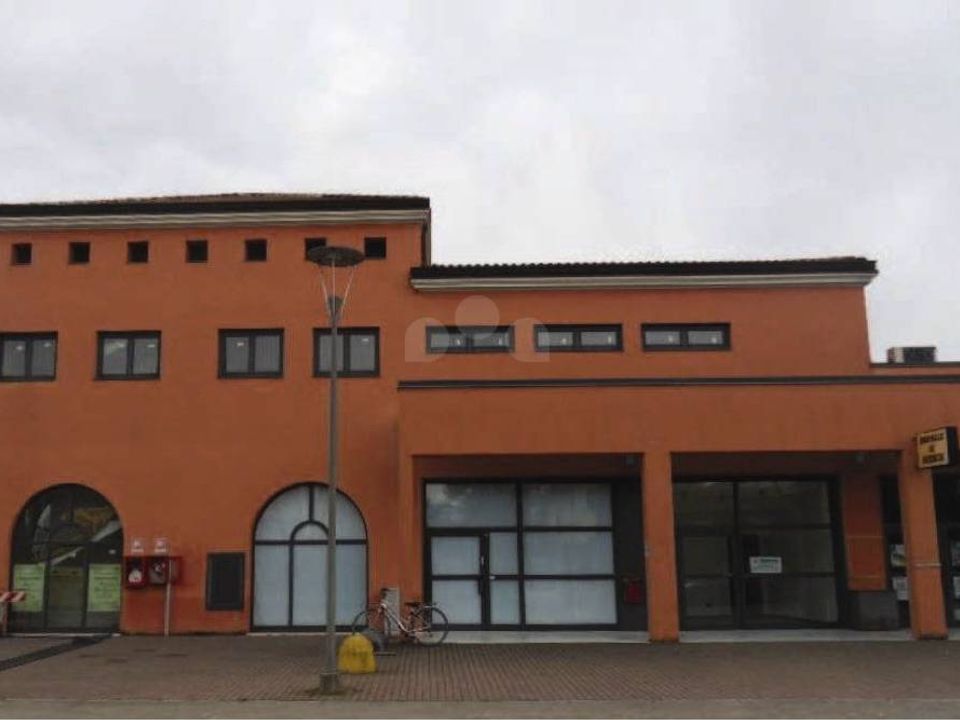 Erhvervsejendom i Verolanuova, Brescia - foto 1