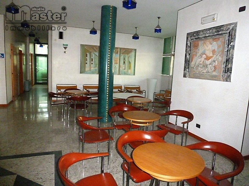 Erhvervsejendom i Treviso, Treviso - foto 2