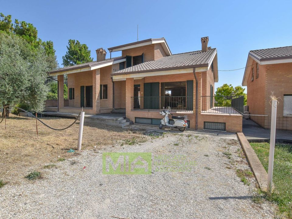 Villa i Magliano di Tenna, Fermo - foto 1