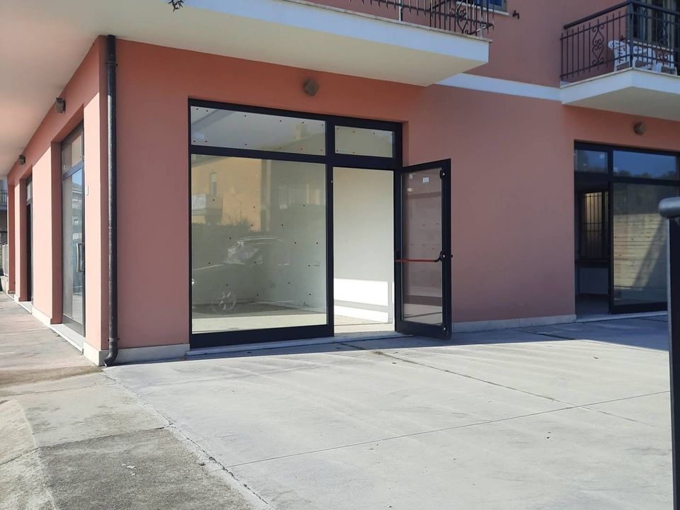 Erhvervsejendom i Altidona, Fermo - foto 3