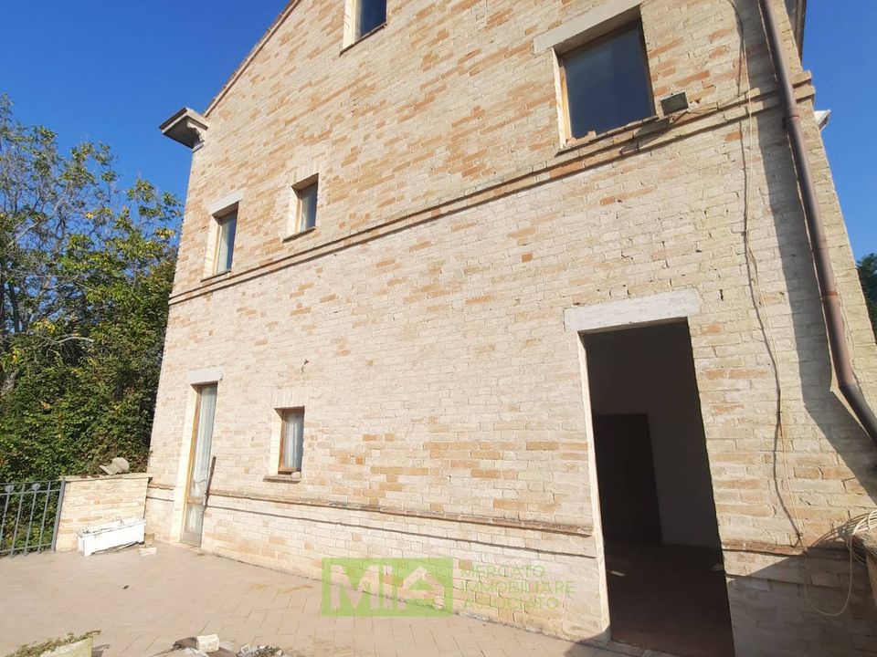 Masia a Monte San Pietrangeli, Fermo - foto 4
